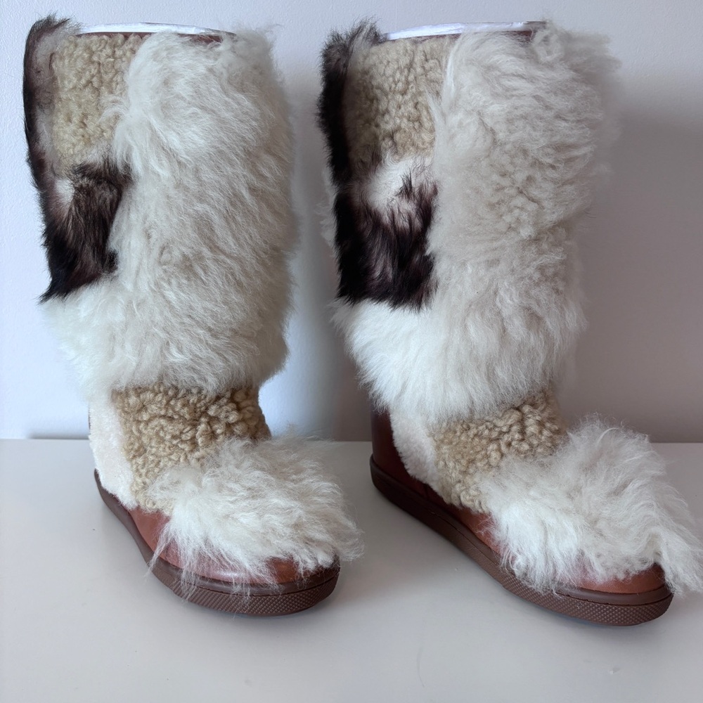 NIB COACH Morton Calf/Shearling Mix Saddle/Natural Boot - Picture 4 of 13